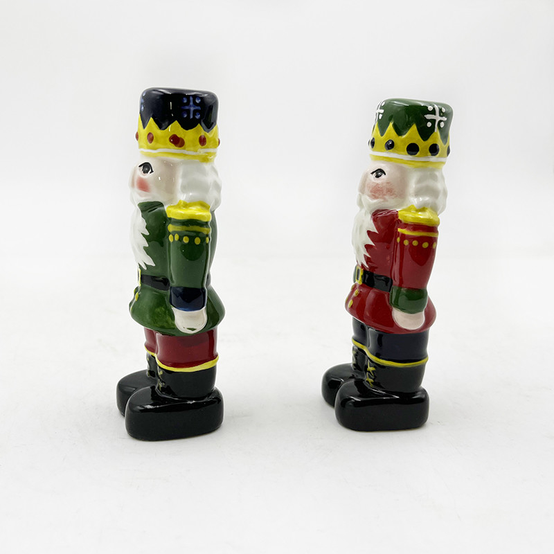 Giáng sinh muối và ớt đặt mới mẻ gốm Santa Claus Shaker chậu cho trang trí nhà bếp