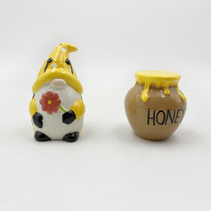 Bee Gnome And Beehive Ceramic Salt Pepper Shakers Nghề thủ công cho trang trí nhà