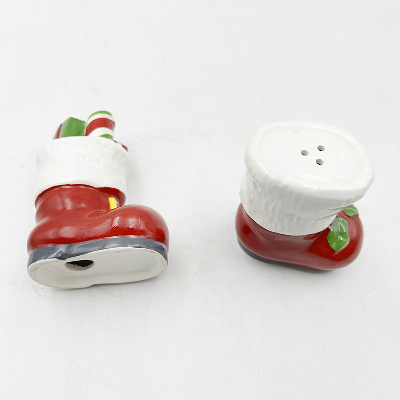 Santa And Boot Salt Pepper Shakers Các sản phẩm gốm cho nhà bếp và trang trí nhà
