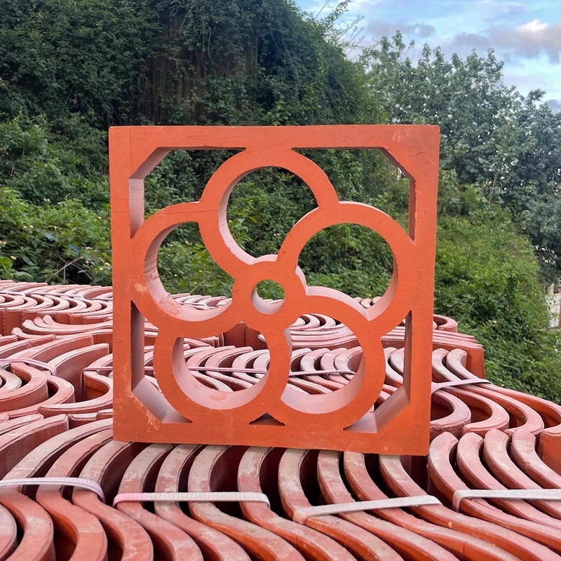 Terracotta Jali Breeze Block Lớp gạch trang trí Bức tường bên ngoài Tòa nhà gạch 200 * 200mm