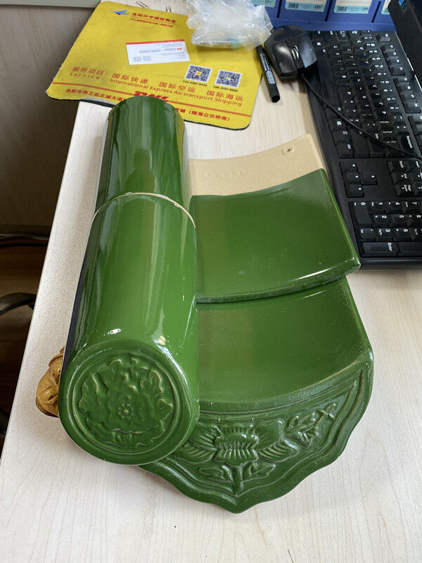 Pavilion kiểu Trung Quốc khung gỗ với mái ngói xanh men, họa tiết gỗ cổ điển, chòi cảnh quan sân vườn cho ban công, trang trí tự nhiên